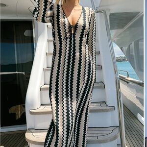 Show Me Your Mumu Vacay Coverup - Neutral Groovy Knit